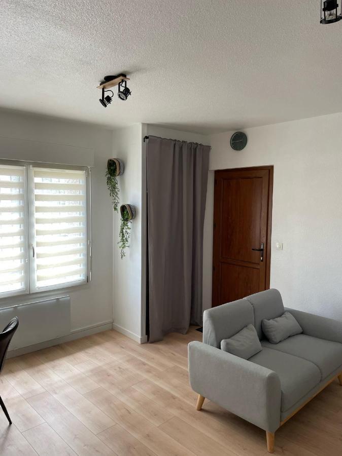 Appart Avec Chambre Lumineux Et Chaleureux Ле-Булу Экстерьер фото